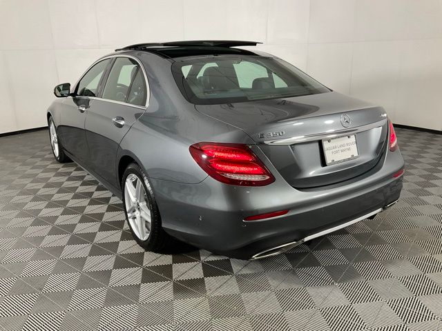 2020 Mercedes Benz E 350 4MATIC photo 4