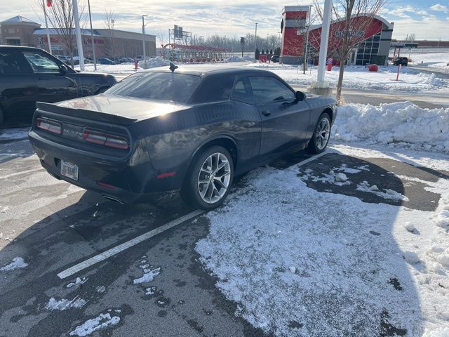 2021 Dodge Challenger SXT photo 2