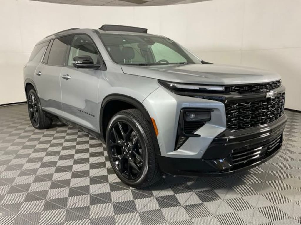 Used 2024 Chevrolet Traverse RS SUV