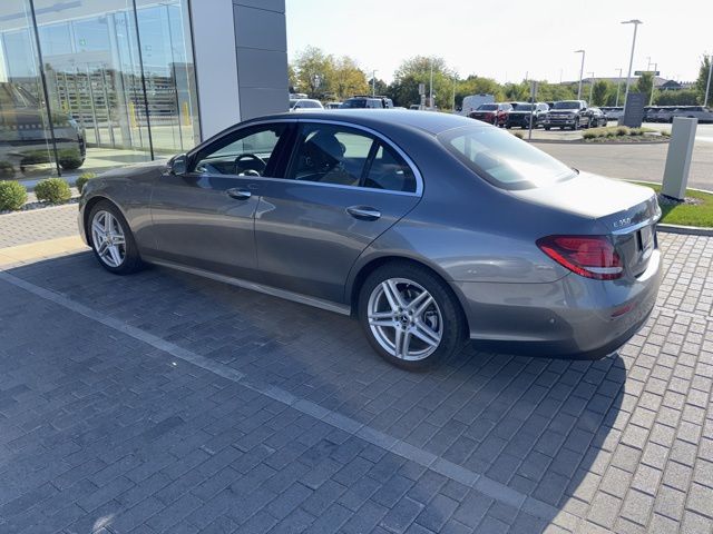 2020 Mercedes Benz E 350 4MATIC photo 4