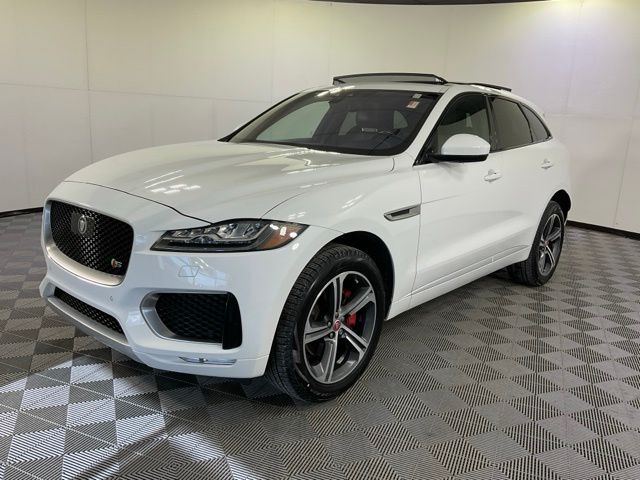 2020 Jaguar F-Pace S's photo