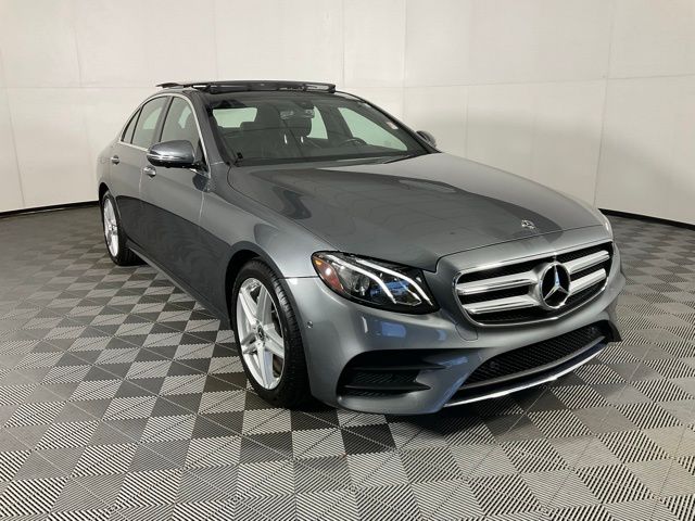 2020 Mercedes Benz E 350 4MATIC photo 3