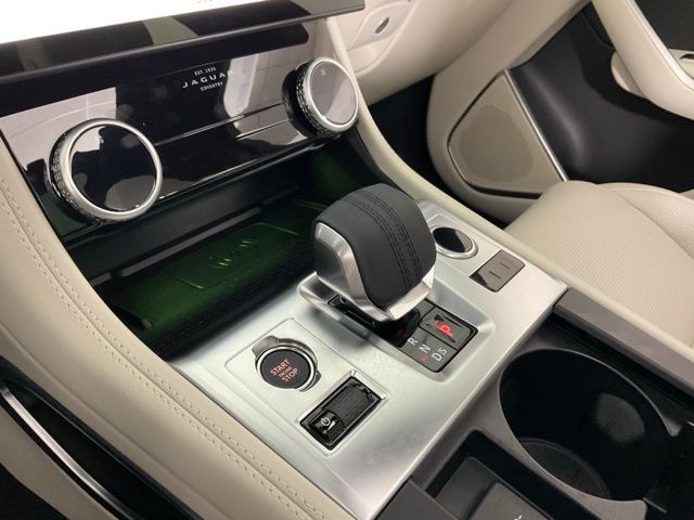 2026 Jaguar F-Pace R-Dynamic S - Photo 17