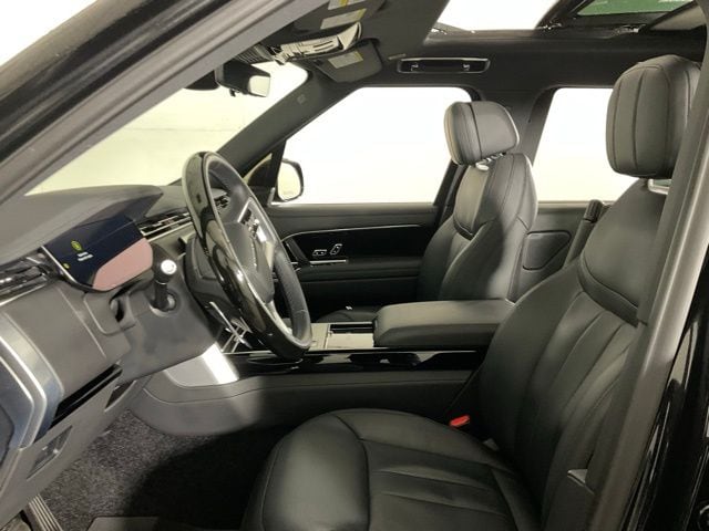 2025 Land Rover Range Rover SE - Photo 24