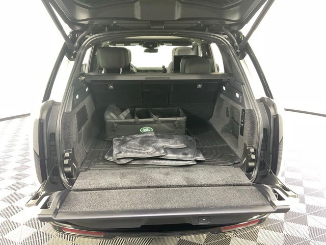 2025 Land Rover Range Rover SV - Photo 29
