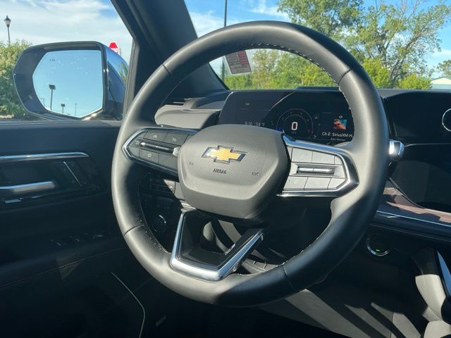 2025 Chevrolet Suburban Premier - Photo 21