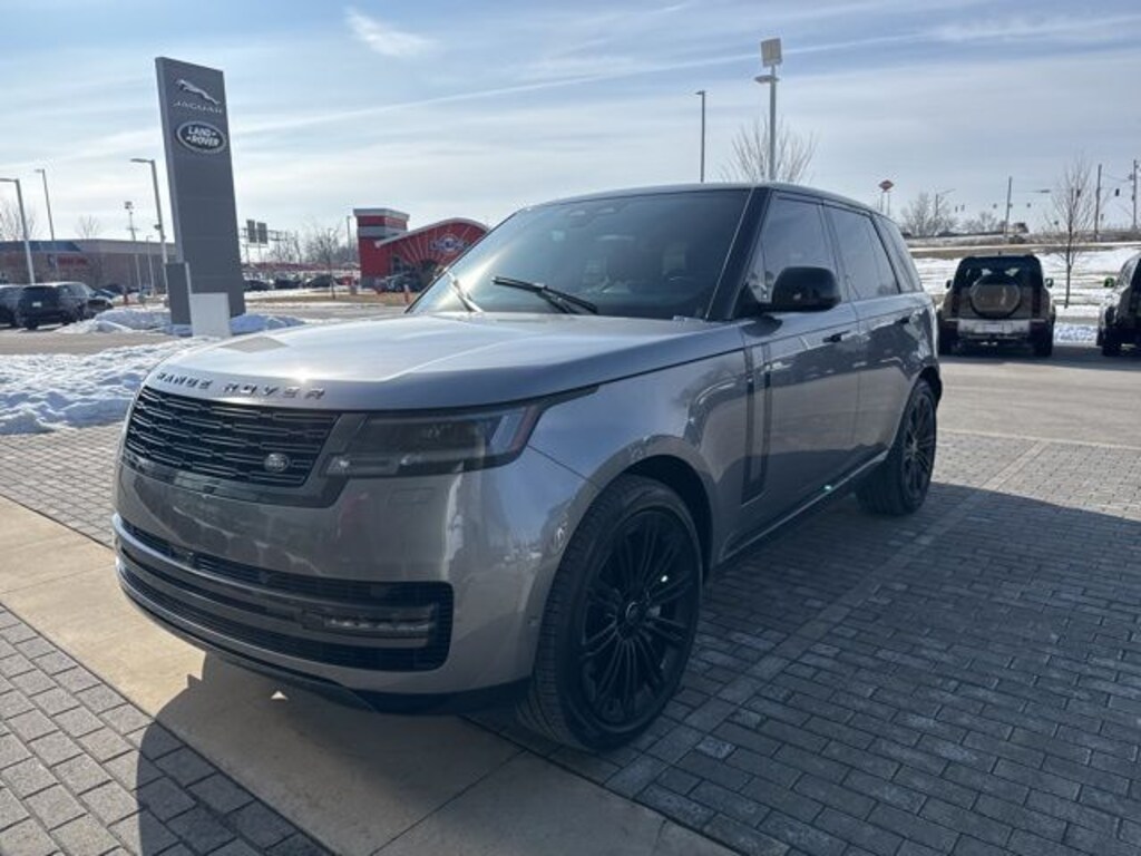 Used 2024 Land Rover Range Rover P530 SE SUV