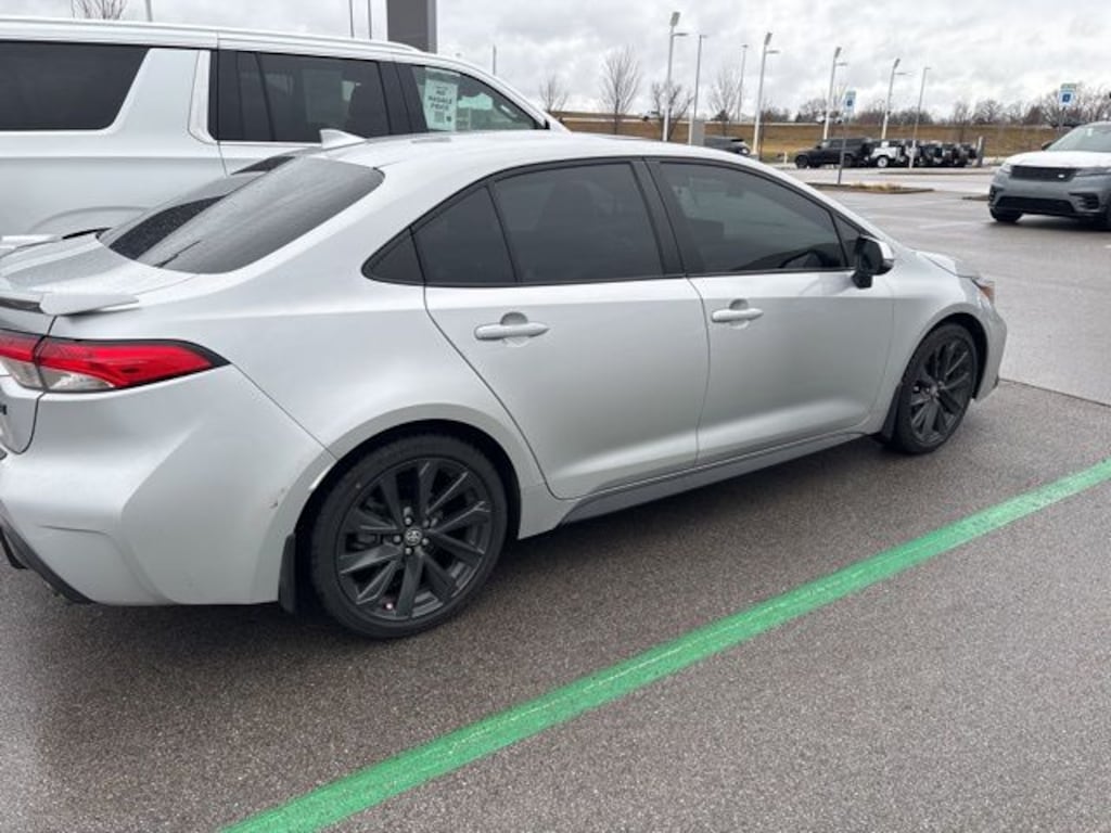 Used 2024 Toyota Corolla SE Sedan