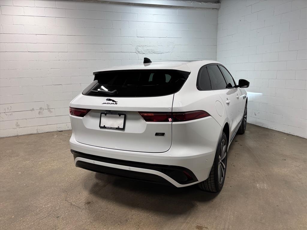 2026 Jaguar F-Pace R-Dynamic S - Photo 7