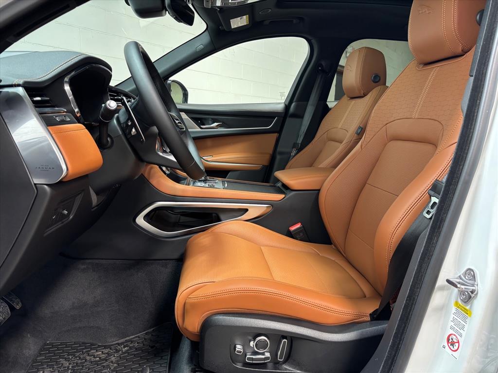 2026 Jaguar F-Pace R-Dynamic S - Photo 22