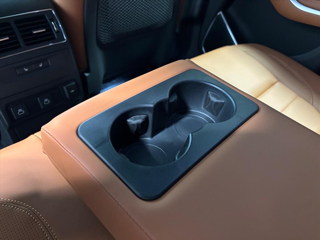 2026 Jaguar F-Pace R-Dynamic S - Photo 26