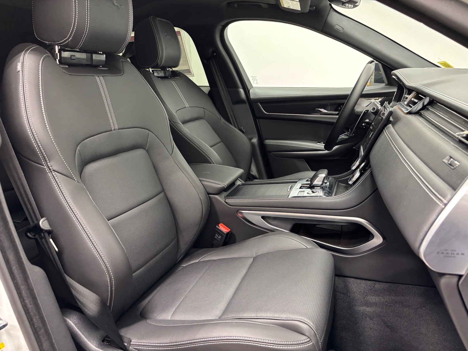 2026 Jaguar F-Pace R-Dynamic S - Photo 32
