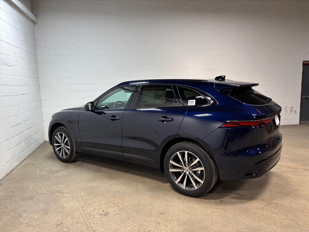 2026 Jaguar F-Pace R-Dynamic S - Photo 10