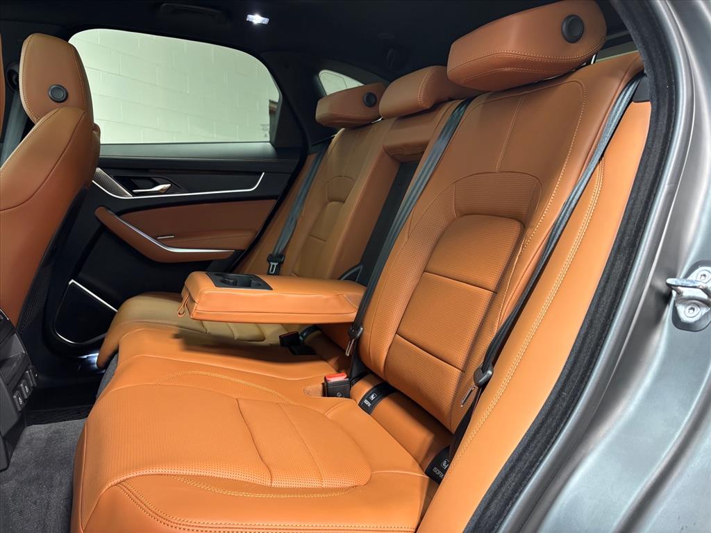 2026 Jaguar F-Pace R-Dynamic S - Photo 25