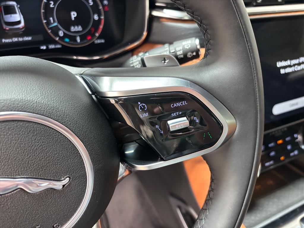2026 Jaguar F-Pace R-Dynamic S - Photo 18