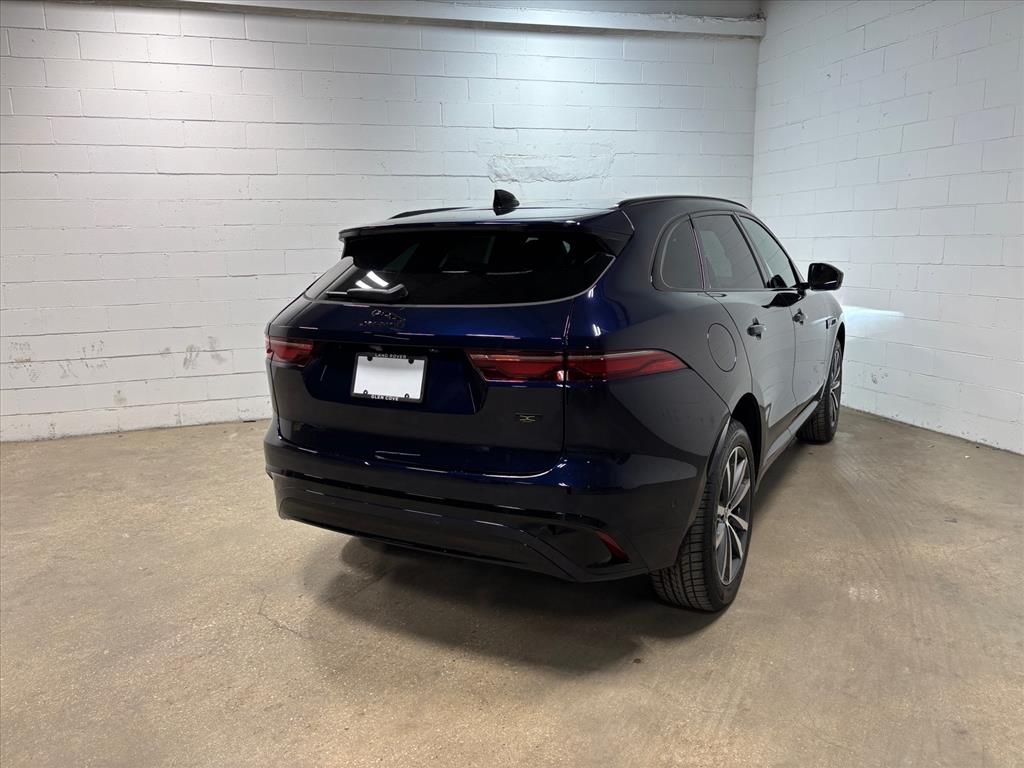 2026 Jaguar F-Pace R-Dynamic S - Photo 7