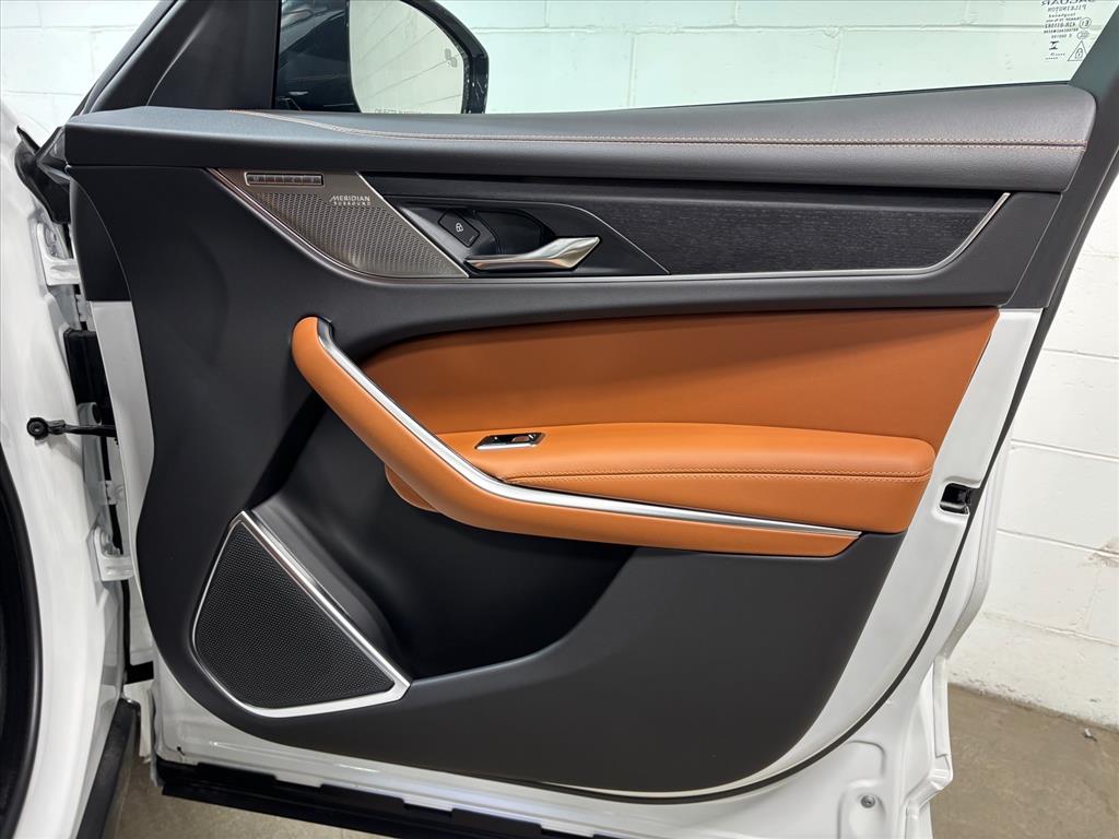 2026 Jaguar F-Pace R-Dynamic S - Photo 32