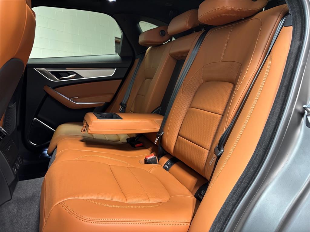 2026 Jaguar F-Pace R-Dynamic S - Photo 27
