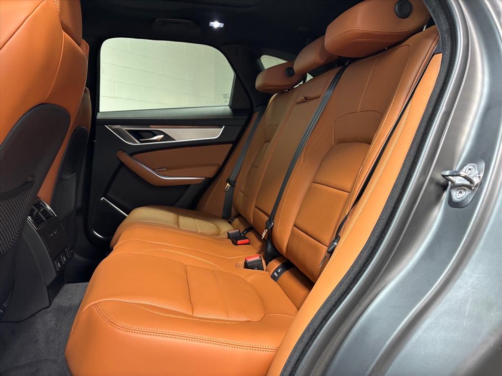 2026 Jaguar F-Pace R-Dynamic S - Photo 30
