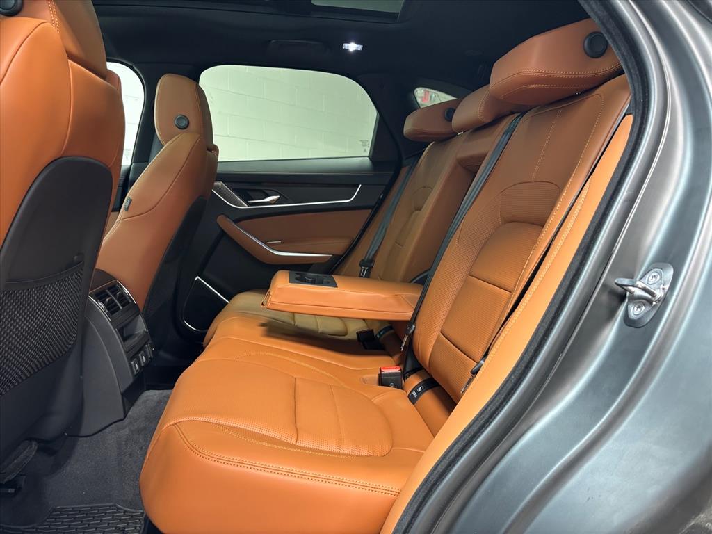2026 Jaguar F-Pace R-Dynamic S - Photo 26