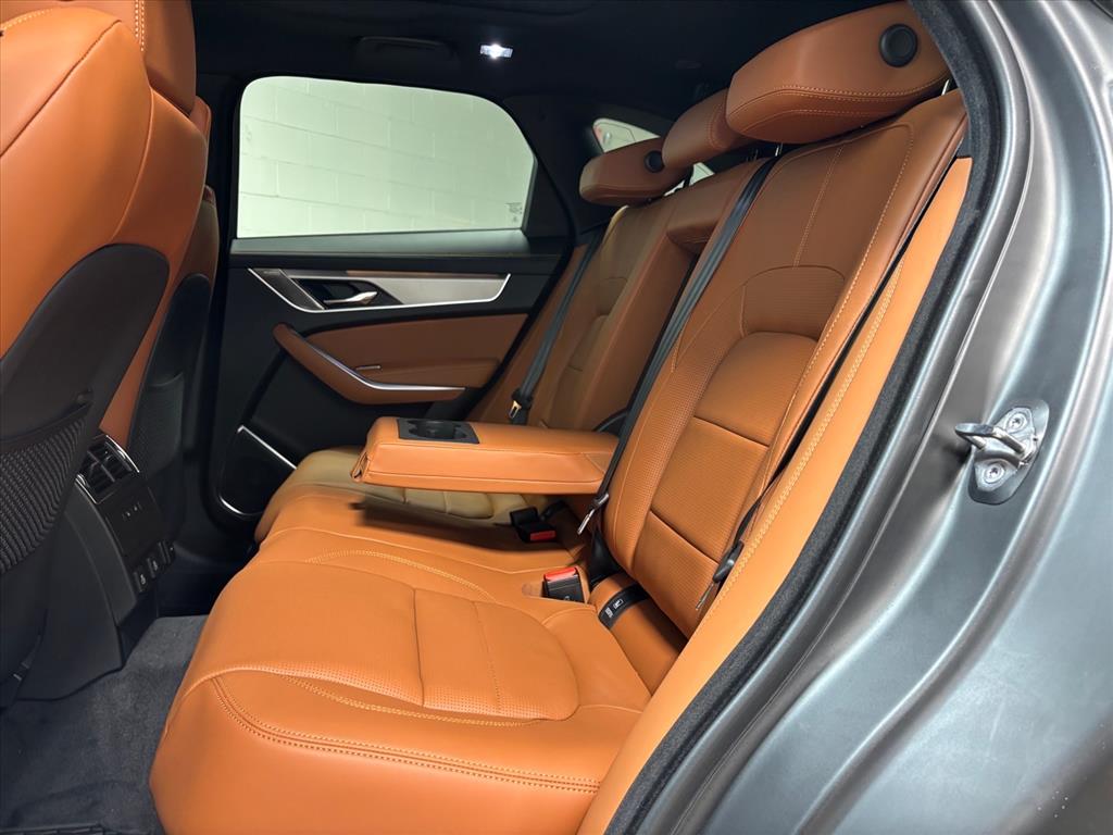 2026 Jaguar F-Pace R-Dynamic S - Photo 28