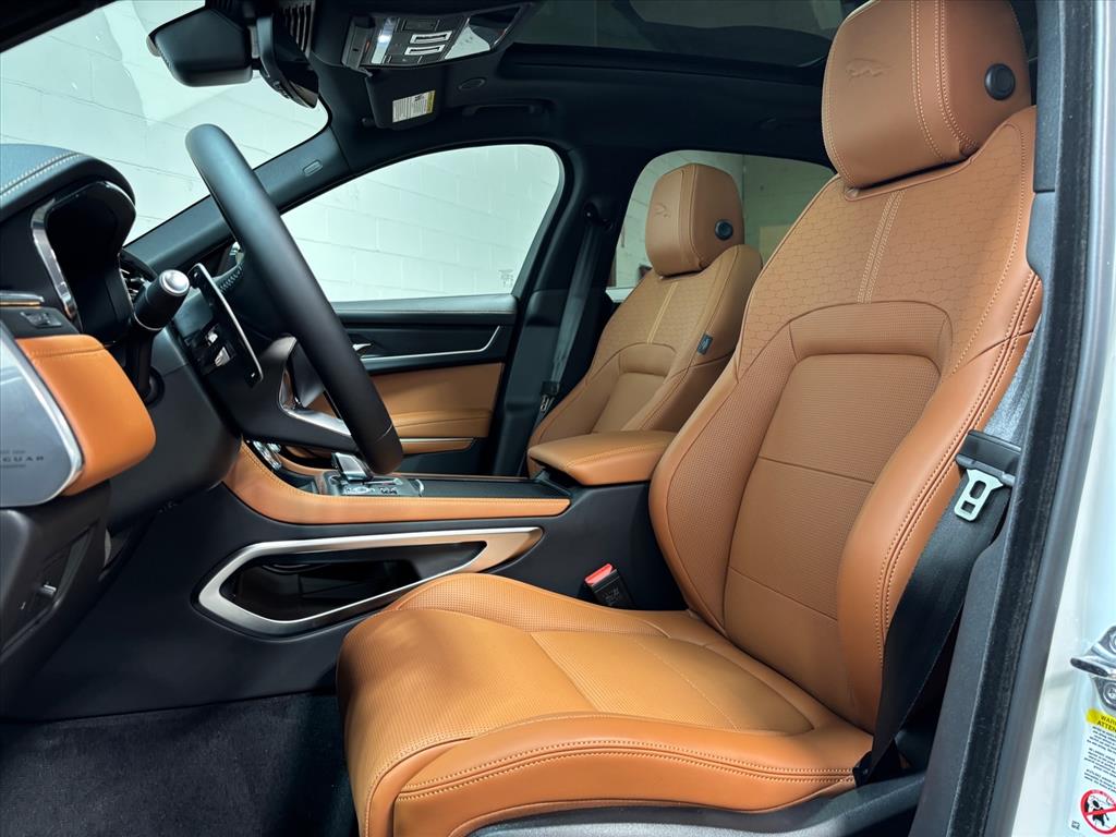 2026 Jaguar F-Pace R-Dynamic S - Photo 21
