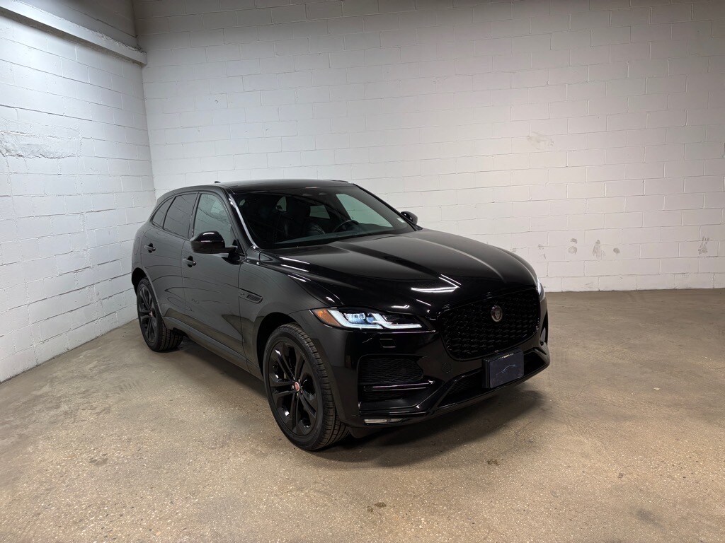 2023 Jaguar F-PACE P250 S photo 2