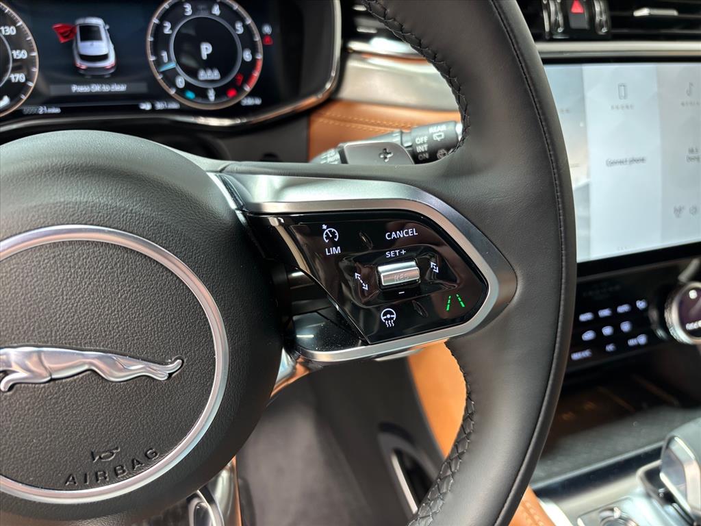 2026 Jaguar F-Pace R-Dynamic S - Photo 20
