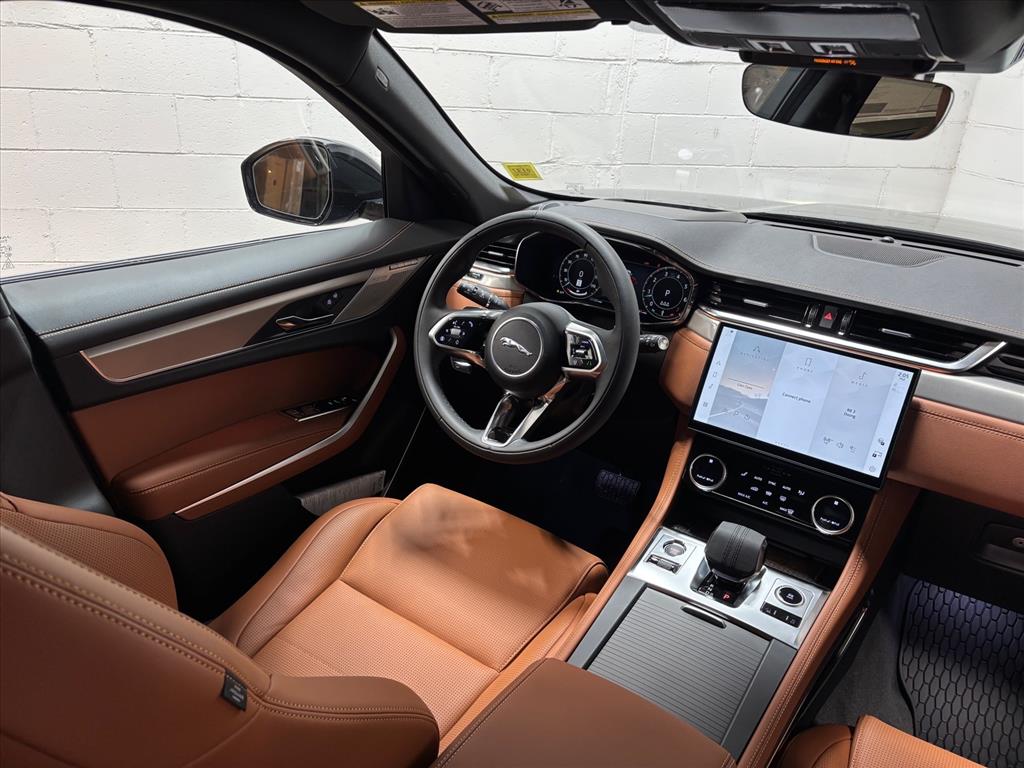 2026 Jaguar F-Pace R-Dynamic S - Photo 35