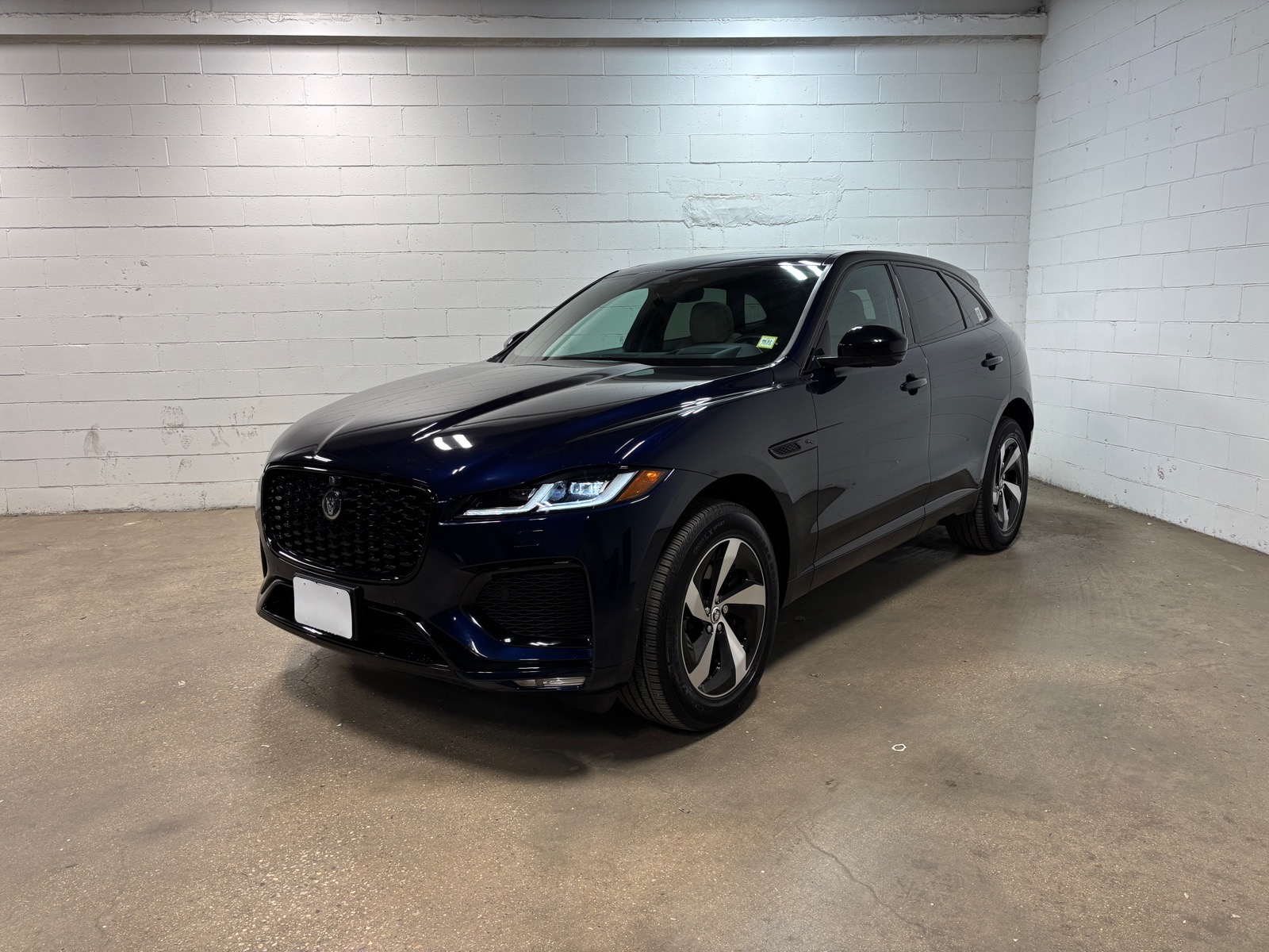 2026 Jaguar F-PACE P250 R-Dynamic S's photo