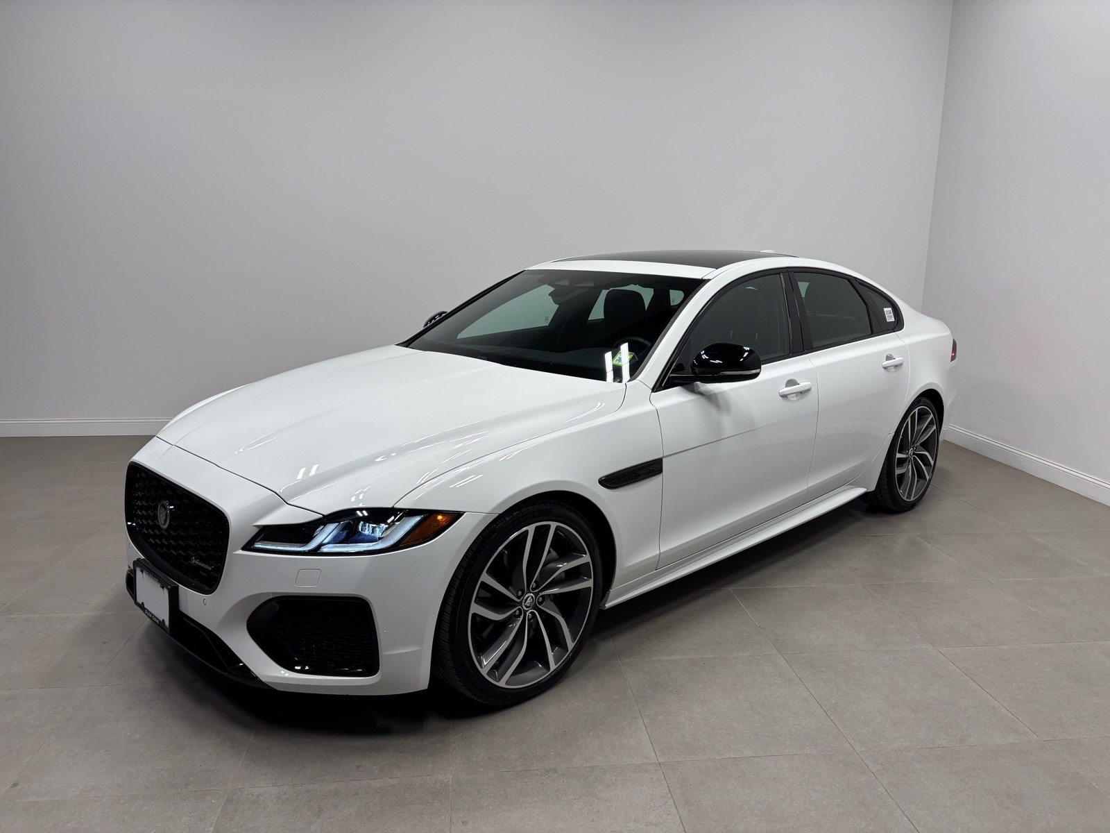 2024 Jaguar XF R-Dynamic SE Sedan