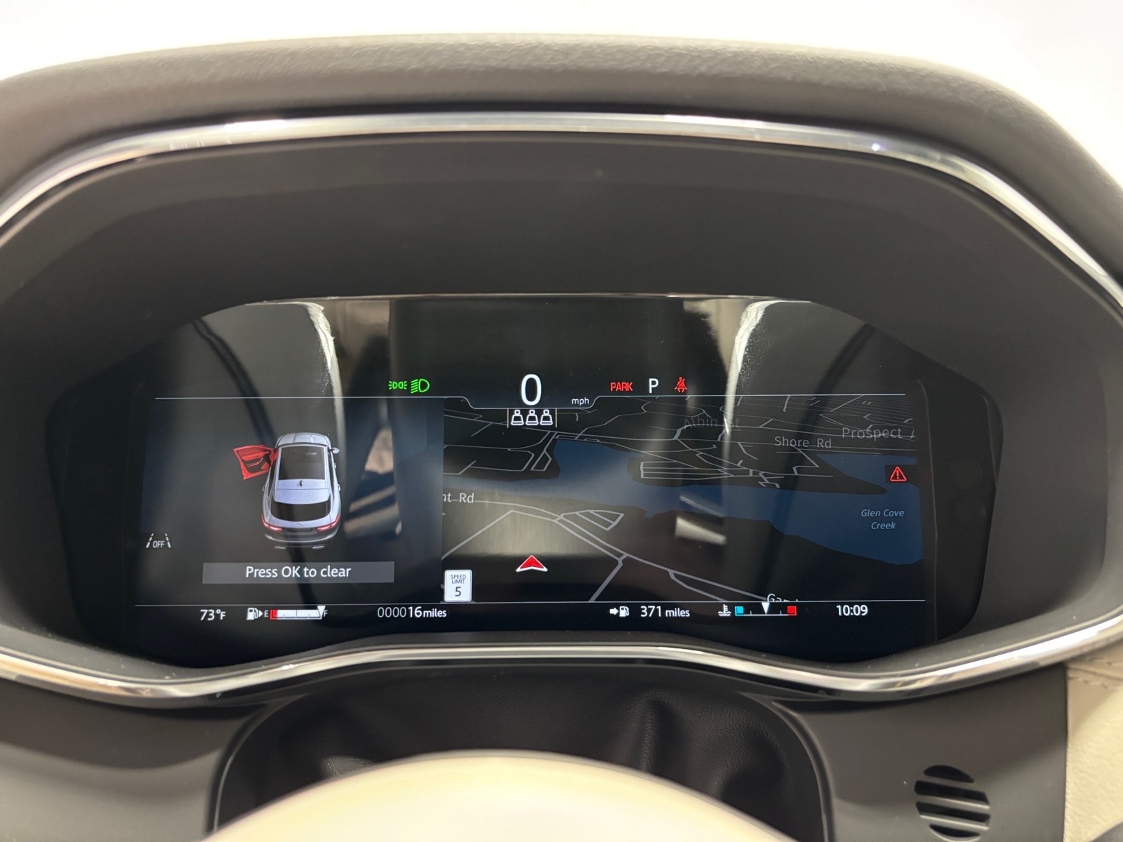 2026 Jaguar F-Pace R-Dynamic S - Photo 17