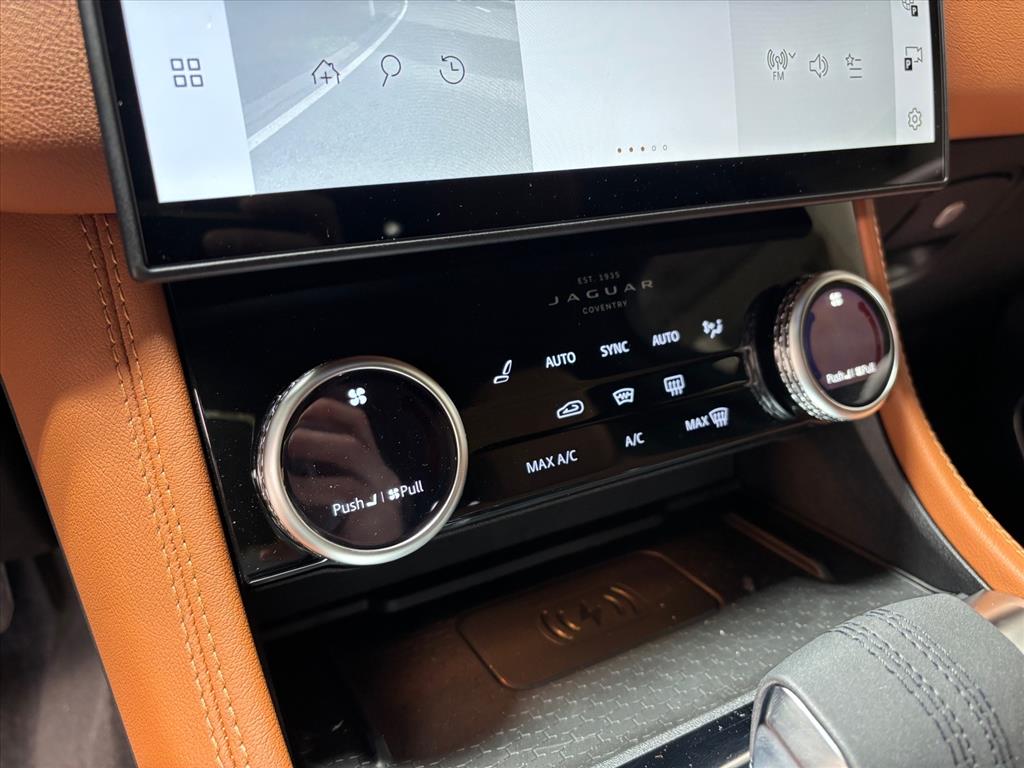 2026 Jaguar F-Pace R-Dynamic S - Photo 16