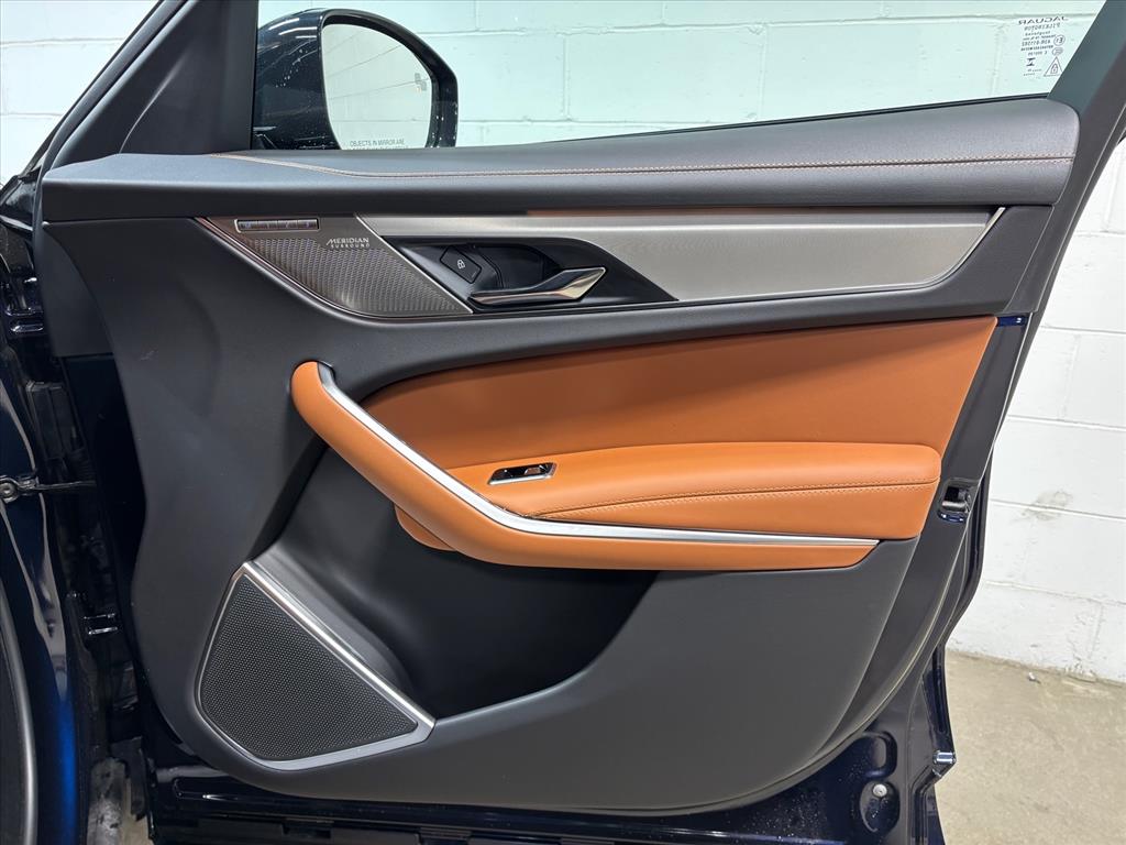 2026 Jaguar F-Pace R-Dynamic S - Photo 34