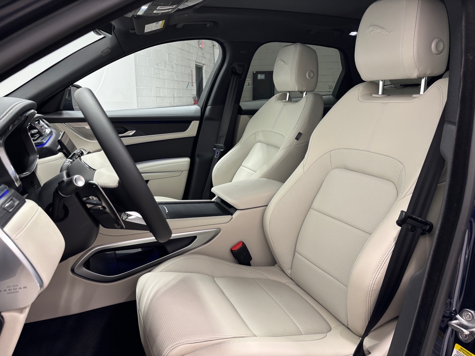 2026 Jaguar F-Pace R-Dynamic S - Photo 22