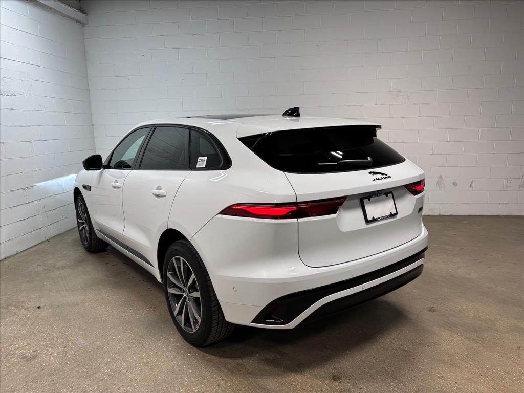 2026 Jaguar F-Pace R-Dynamic S - Photo 9