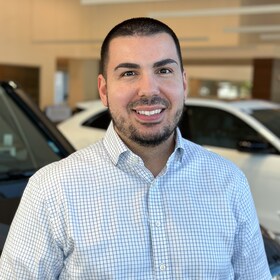 Staff member Marco Esposito from ID_52d52f857200