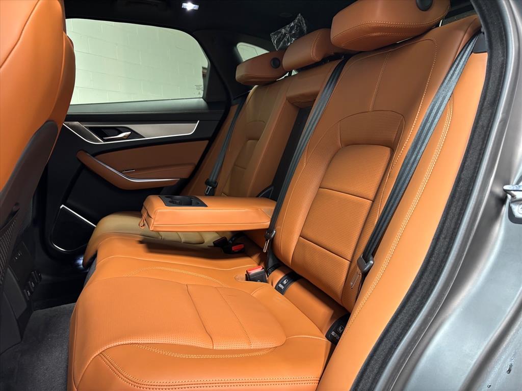 2026 Jaguar F-Pace R-Dynamic S - Photo 27