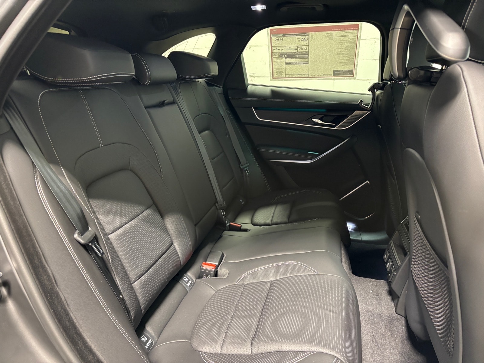 2026 Jaguar F-Pace R-Dynamic S - Photo 38
