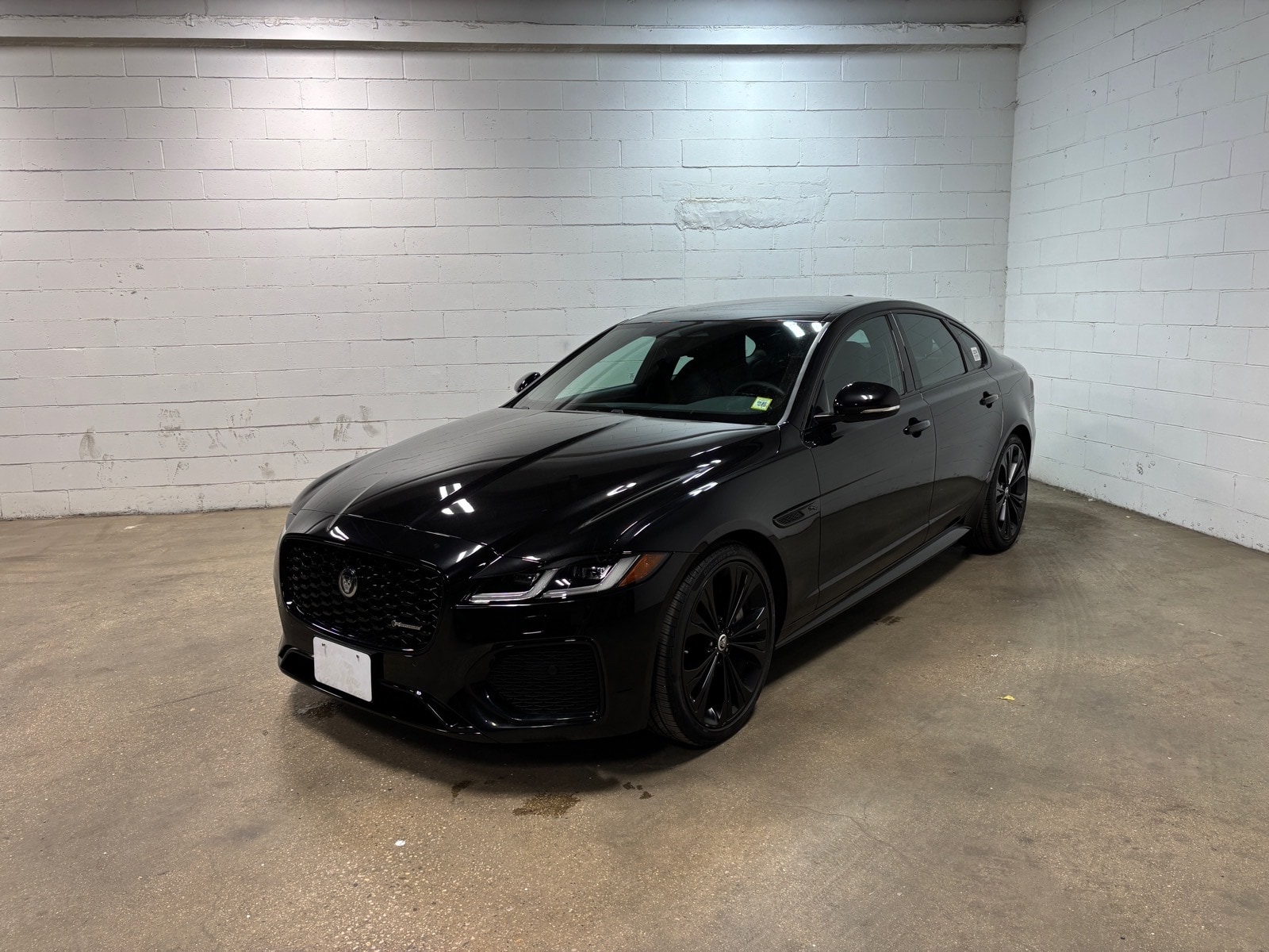2024 Jaguar XF P300 R-Dynamic SE's photo