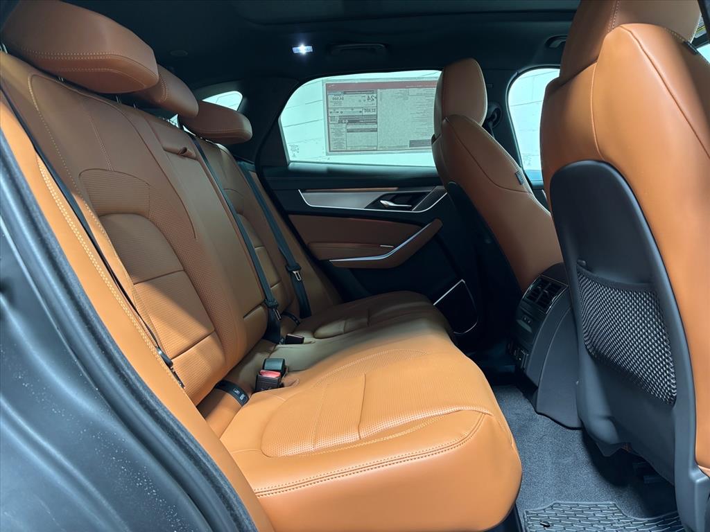 2026 Jaguar F-Pace R-Dynamic S - Photo 40