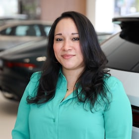 Staff member Leslie Andino-Mendez from ID_42a1df15b266