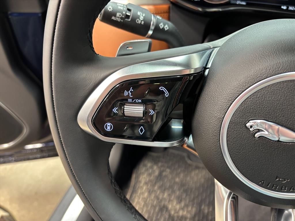 2026 Jaguar F-Pace R-Dynamic S - Photo 21