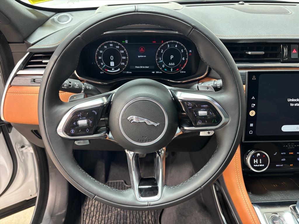 2026 Jaguar F-Pace R-Dynamic S - Photo 17