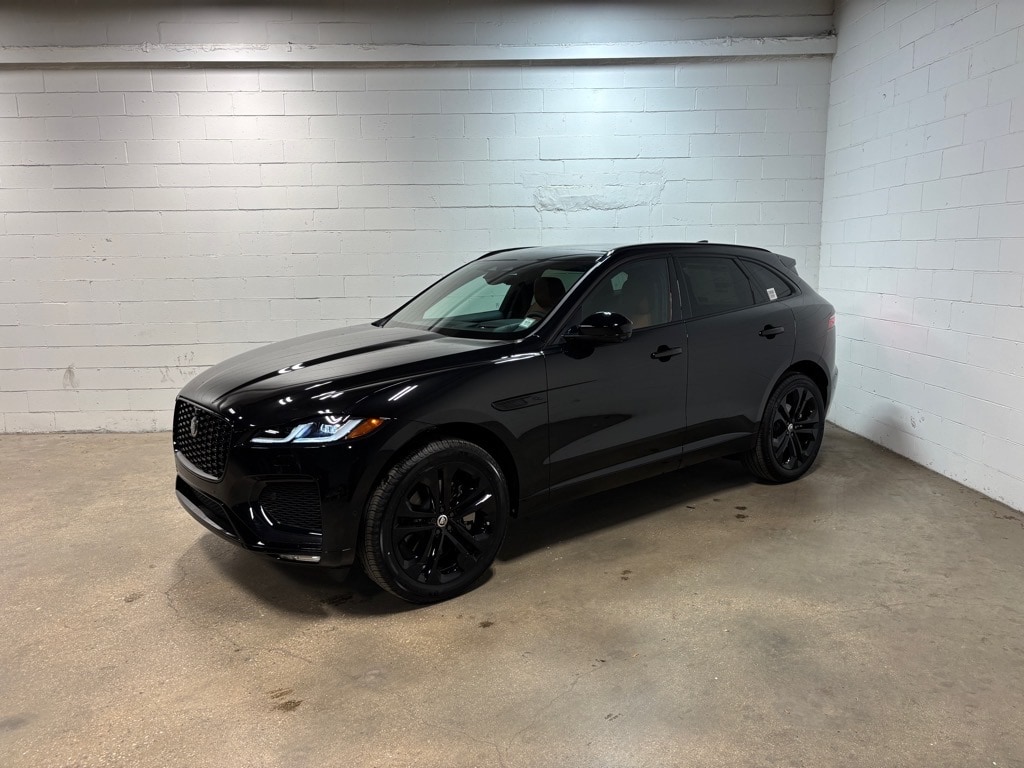 2026 Jaguar F-Pace R-Dynamic S's photo