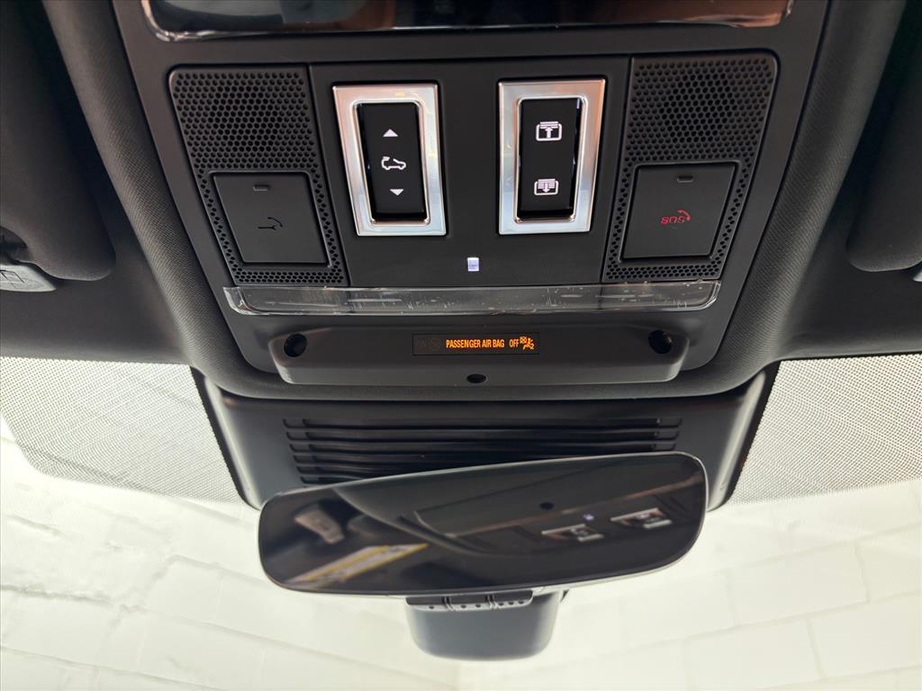 2026 Jaguar F-Pace R-Dynamic S - Photo 12