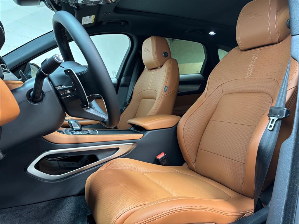 2026 Jaguar F-Pace R-Dynamic S - Photo 23