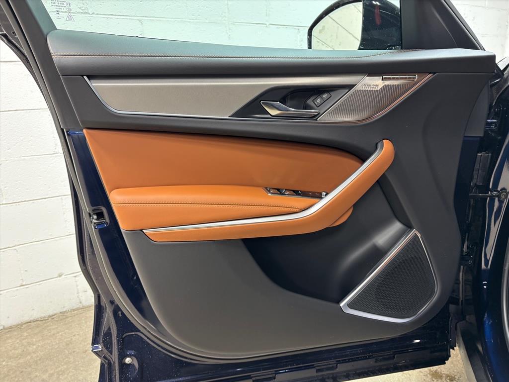 2026 Jaguar F-Pace R-Dynamic S - Photo 25