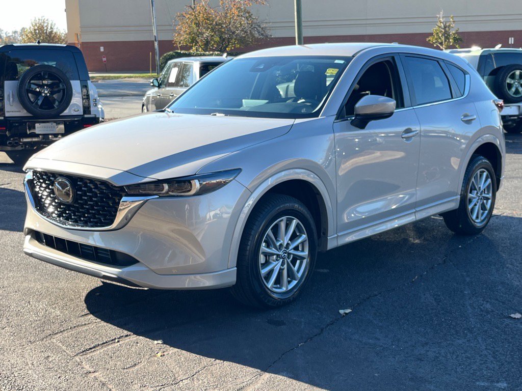 2024 Mazda CX-5 2.5 Select photo 3