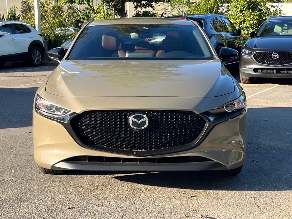2024 Mazda Mazda3 Hatchback 2.5 Carbon Turbo photo 2